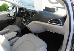 2021 Chrysler Voyager - Image 24