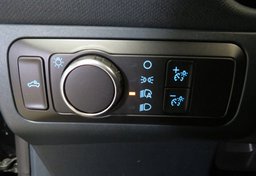 2022 Ford Maverick - Image 40