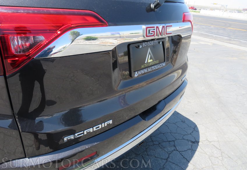 2018 GMC Acadia - Image 21