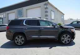 2018 GMC Acadia - Image 9
