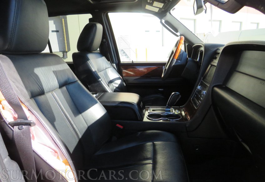 2016 Lincoln Navigator - Image 33