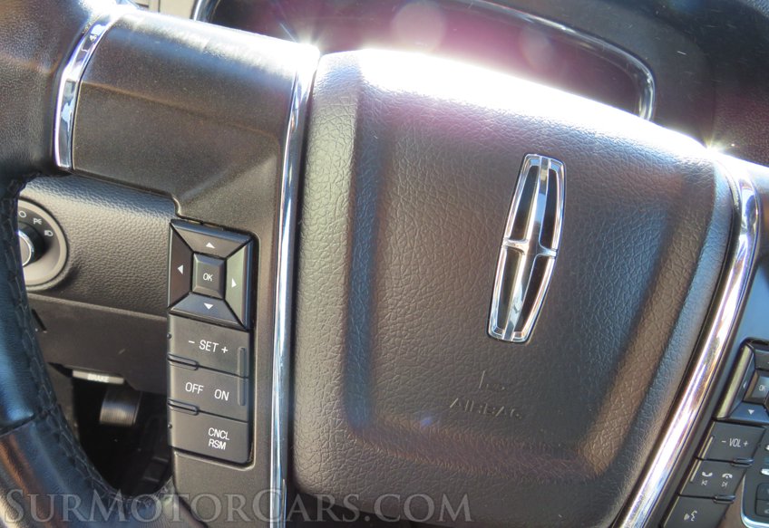 2016 Lincoln Navigator - Image 44