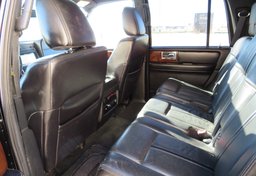 2016 Lincoln Navigator - Image 39