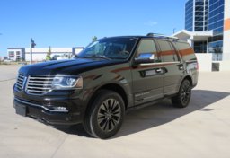 2016 Lincoln Navigator - Image 4