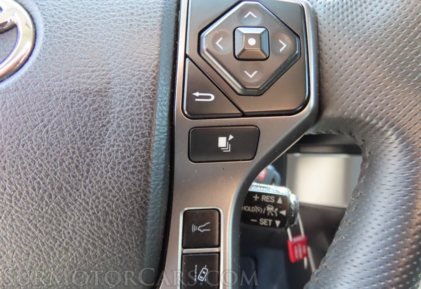 2021 Toyota Tacoma - Image 32