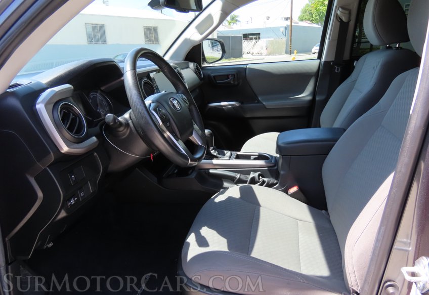 2021 Toyota Tacoma - Image 22