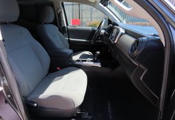 2021 Toyota Tacoma - Image 21