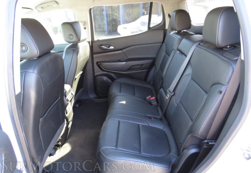 2020 GMC Acadia - Image 30