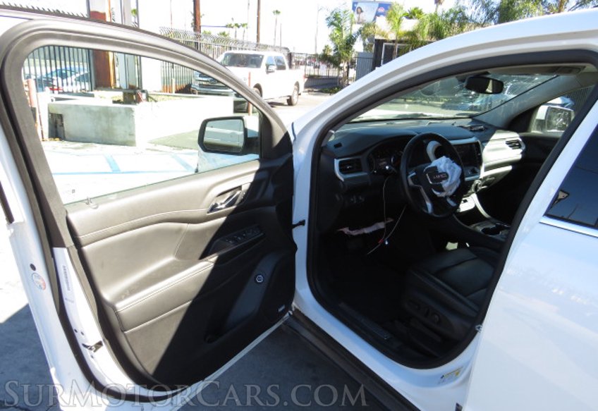 2020 GMC Acadia - Image 22