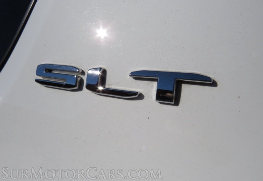 2020 GMC Acadia - Image 19