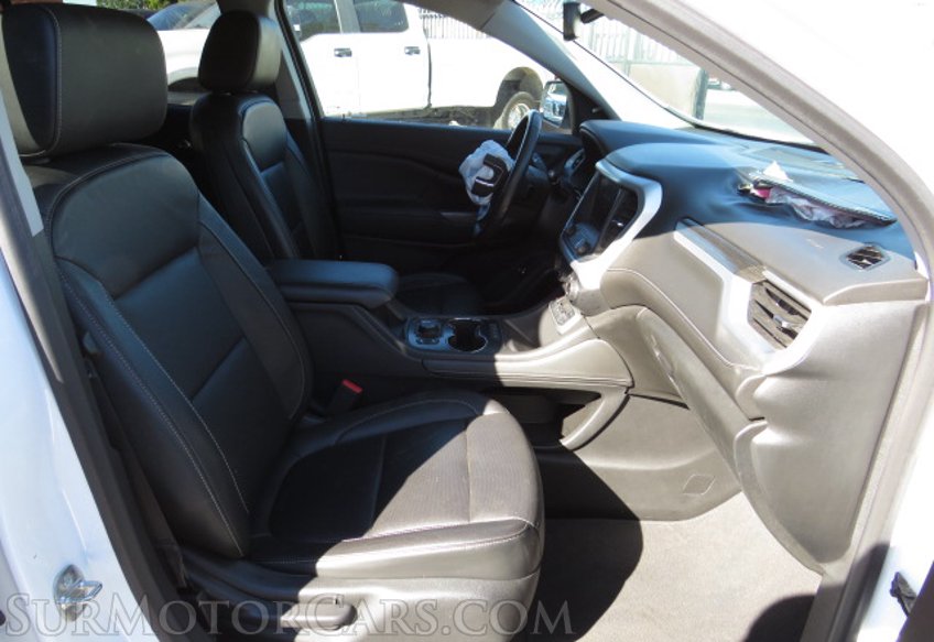 2020 GMC Acadia - Image 27