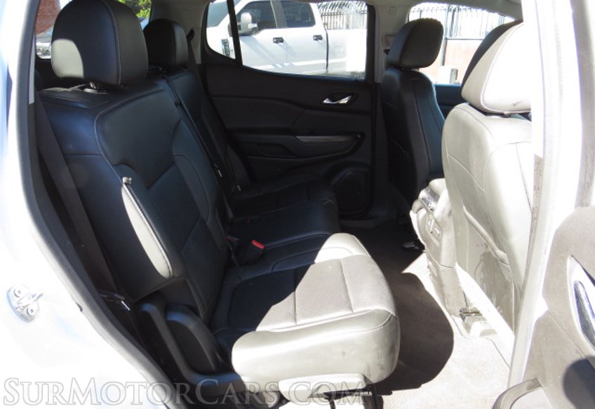 2020 GMC Acadia - Image 31