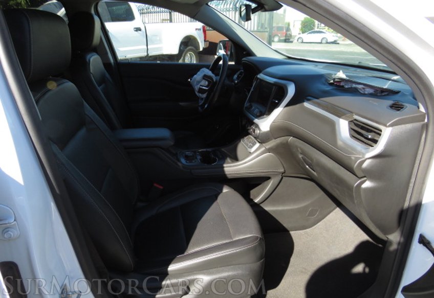 2020 GMC Acadia - Image 29