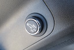 2020 GMC Acadia - Image 43