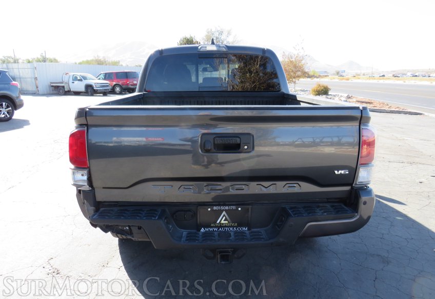 2021 Toyota Tacoma 4WD - Image 12