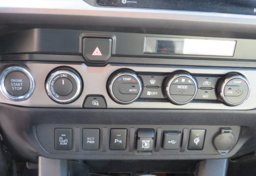 2021 Toyota Tacoma 4WD - Image 40