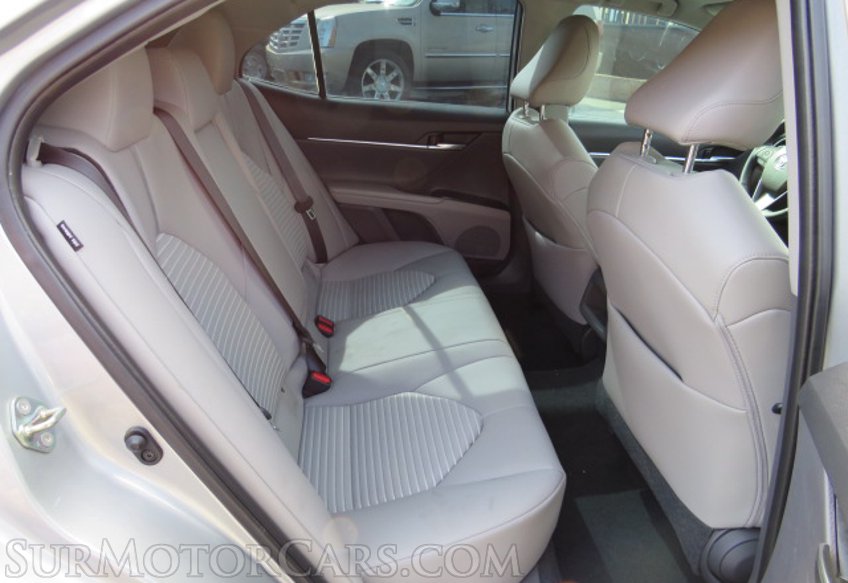 2020 Toyota Camry - Image 28
