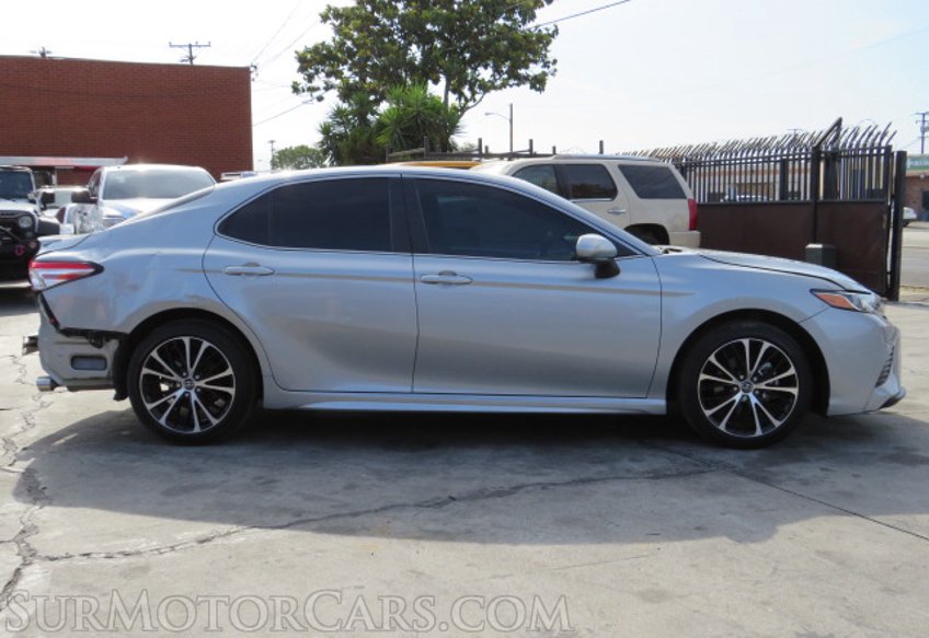 2020 Toyota Camry - Image 10