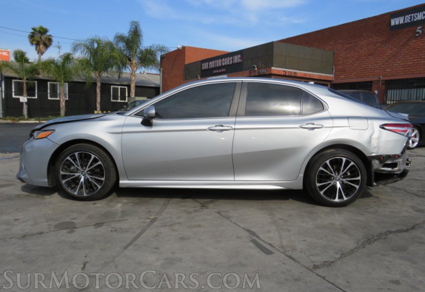 2020 Toyota Camry - Image 9