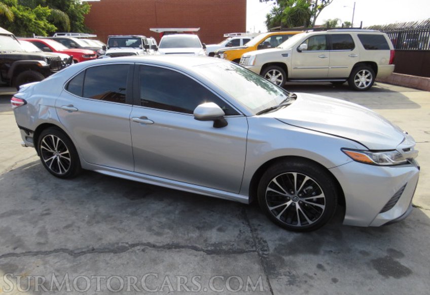 2020 Toyota Camry - Image 3