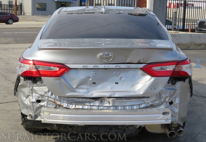 2020 Toyota Camry - Image 14