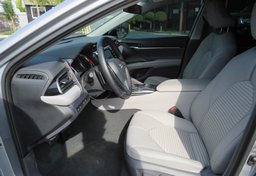2020 Toyota Camry - Image 25