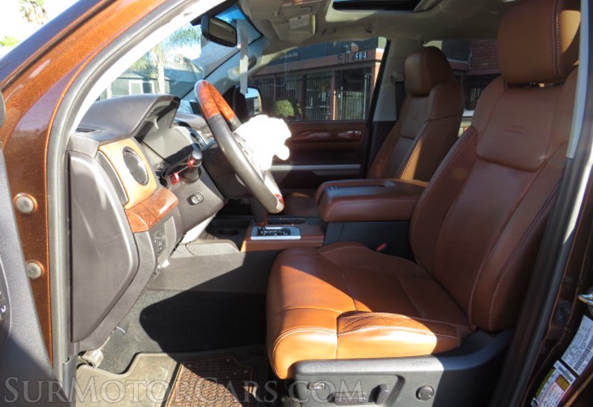 2014 Toyota Tundra 4WD Truck - Image 25