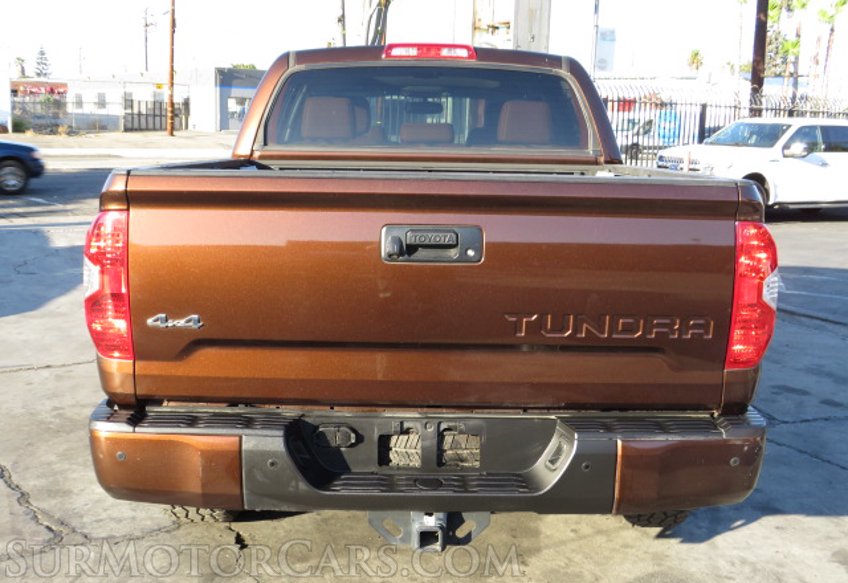 2014 Toyota Tundra 4WD Truck - Image 12