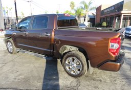 2014 Toyota Tundra 4WD Truck - Image 7