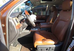 2014 Toyota Tundra 4WD Truck - Image 25