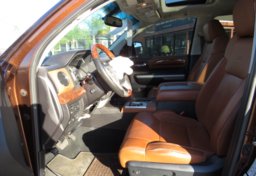 2014 Toyota Tundra 4WD Truck - Image 23