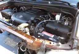 2014 Toyota Tundra 4WD Truck - Image 58