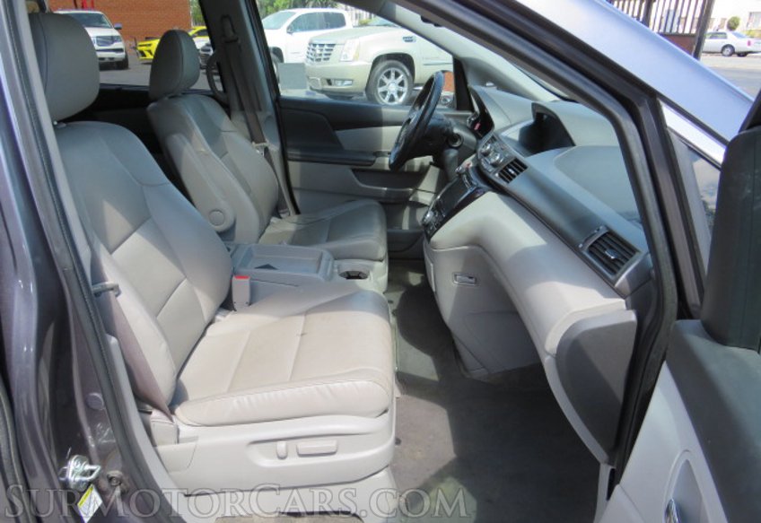 2015 Honda Odyssey - Image 22