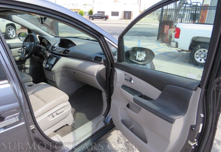 2015 Honda Odyssey - Image 18