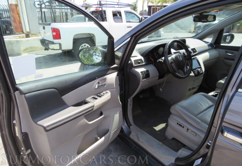 2015 Honda Odyssey - Image 17