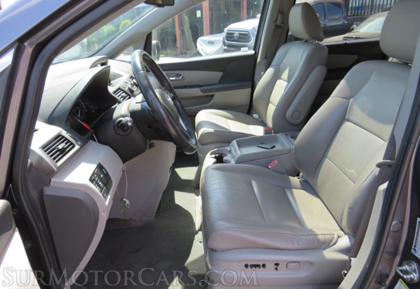 2015 Honda Odyssey - Image 21