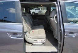 2015 Honda Odyssey - Image 20