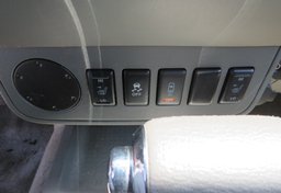 2018 Nissan Frontier - Image 40