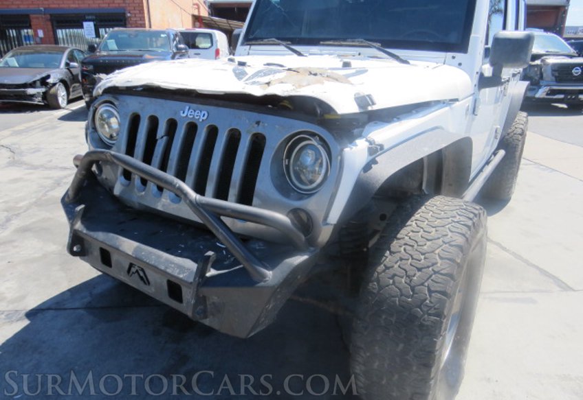 2013 Jeep Wrangler Unlimited - Image 13