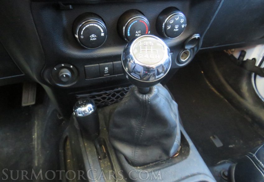 2013 Jeep Wrangler Unlimited - Image 41