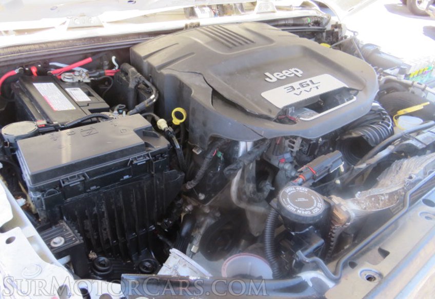 2013 Jeep Wrangler Unlimited - Image 44