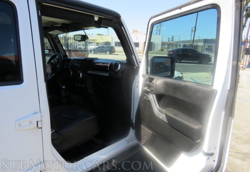 2013 Jeep Wrangler Unlimited - Image 20