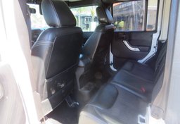 2013 Jeep Wrangler Unlimited - Image 27