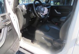 2013 Jeep Wrangler Unlimited - Image 23