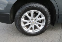 2020 Chevrolet Equinox - Image 38