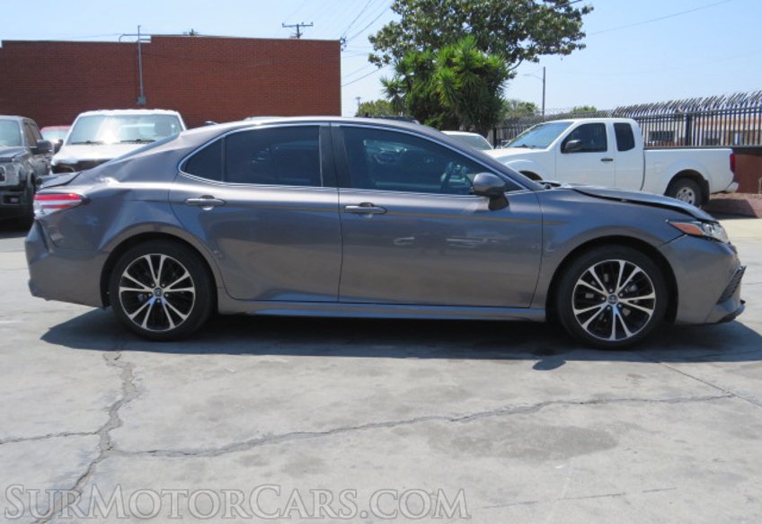 2020 Toyota Camry - Image 5