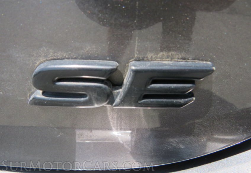 2020 Toyota Camry - Image 16