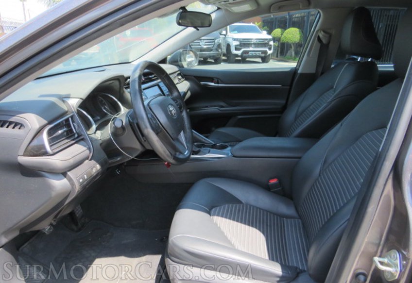 2020 Toyota Camry - Image 26