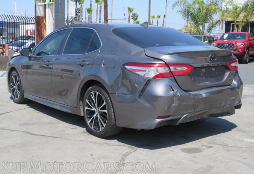 2020 Toyota Camry - Image 9