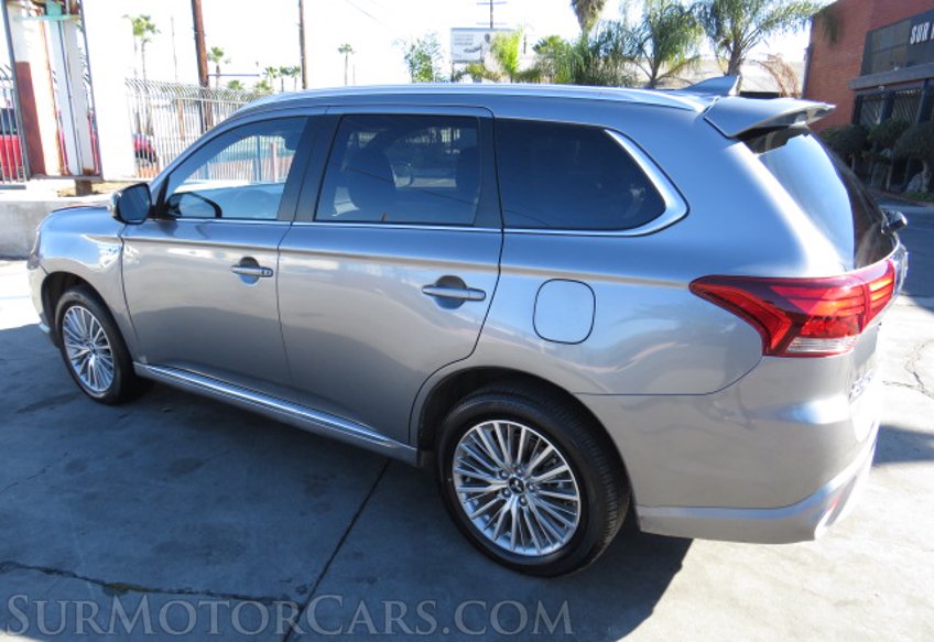 2022 Mitsubishi Outlander PHEV - Image 5